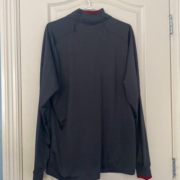 (NWT) PUMA Classics Men's Logo Hoodie Zip-up - Picture 3 of 3